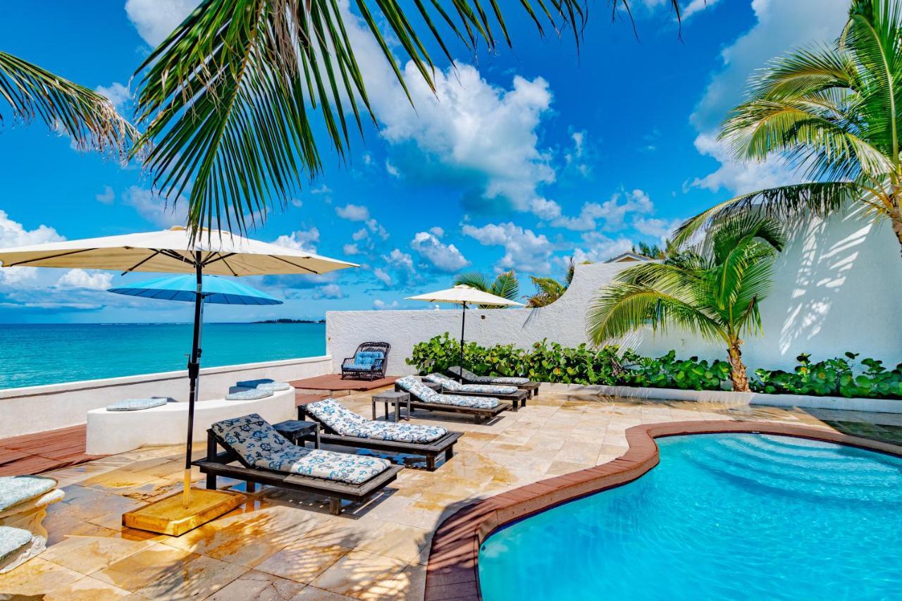 Caprice 14 - Oceanfront - Gated Community With Pool Casa de férias Nassau