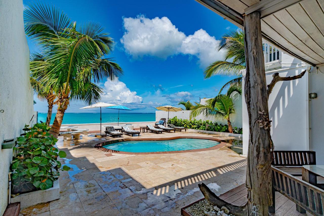 Caprice 14 - Oceanfront - Gated Community With Pool Casa de férias Nassau