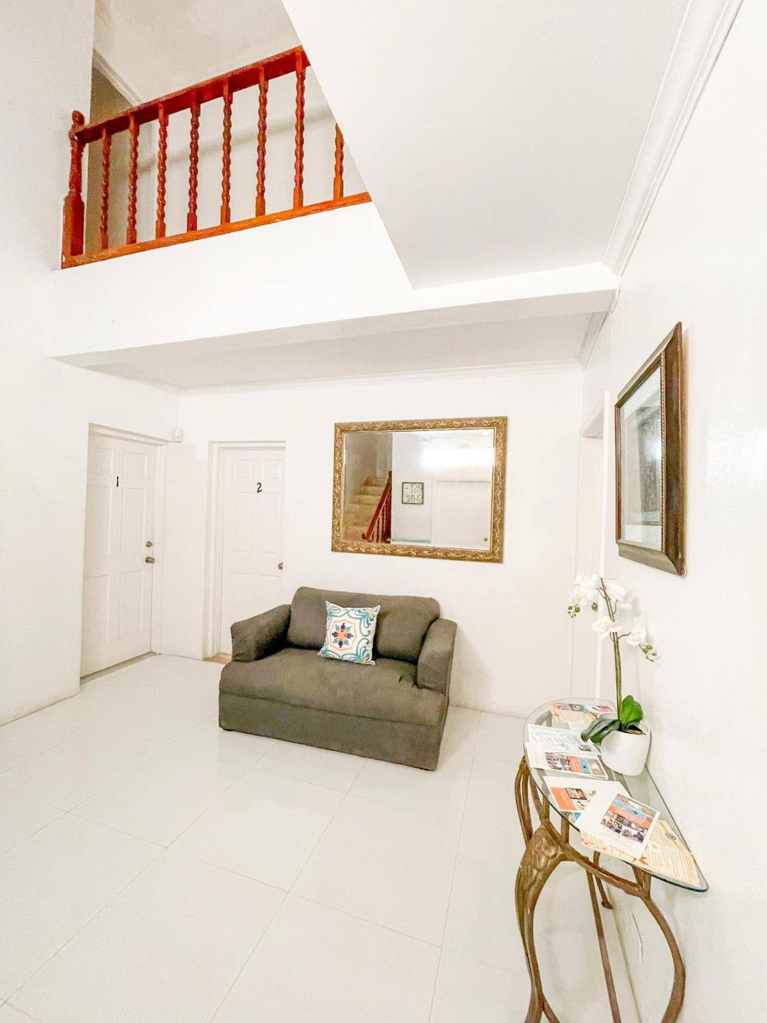 Acomodação com café da manhã  Golden Palms House