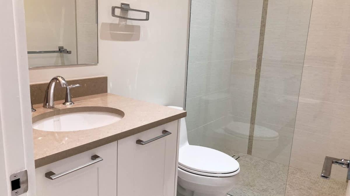 Stunning Oceanview 2 Bed At One Cable Holiday home Nassau