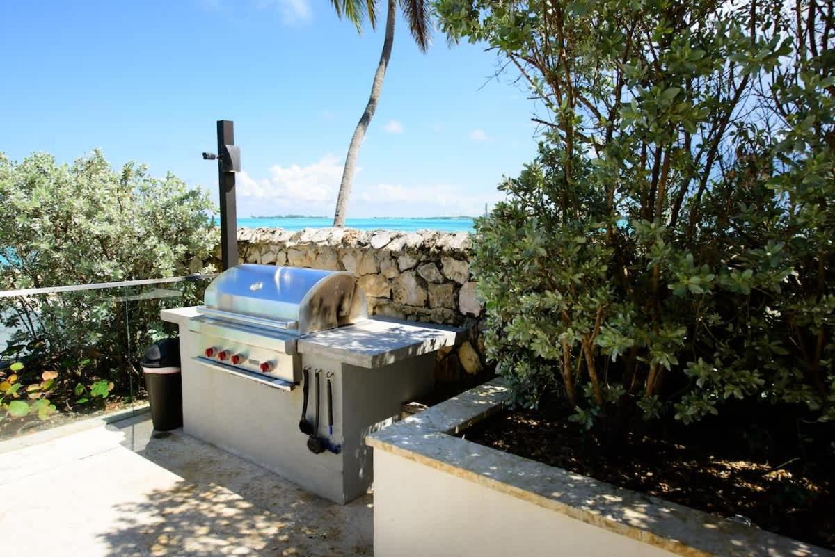 Stunning Oceanview 2 Bed At One Cable Nassau