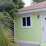 Budget & Basic In Local Neighborhood, 7Min Drive To Downtown Nassau Beach Paradise
