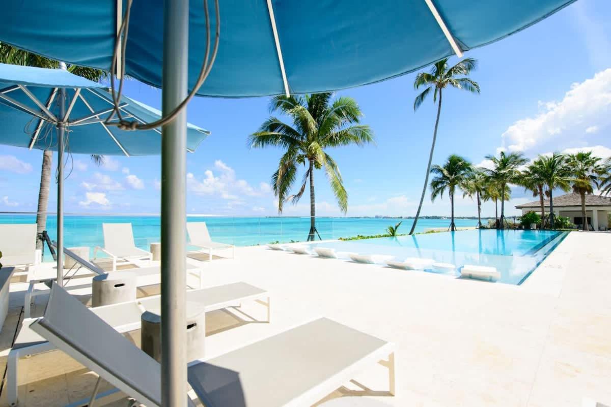 Holiday home Two Bedroom Cable With Patio Nassau