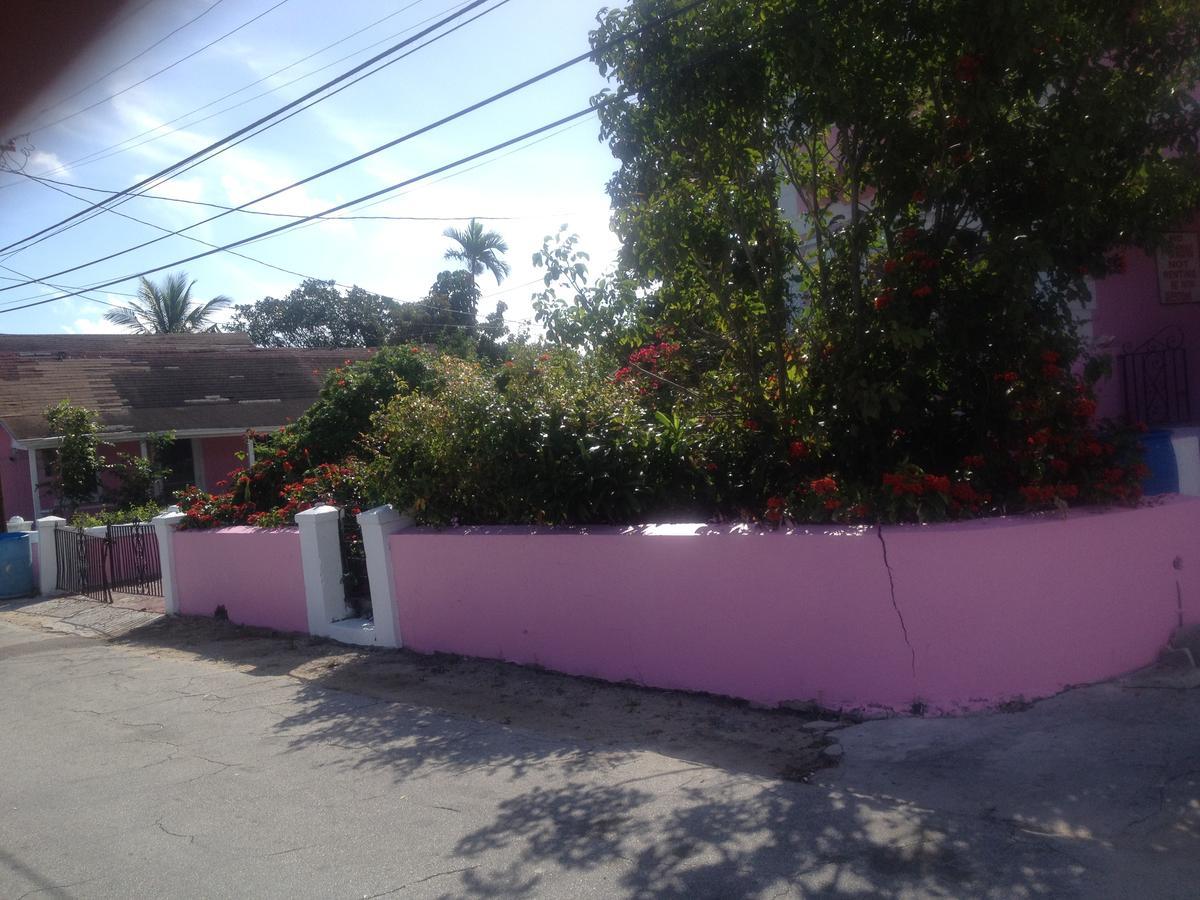 Da Pink And White Castle Nassau