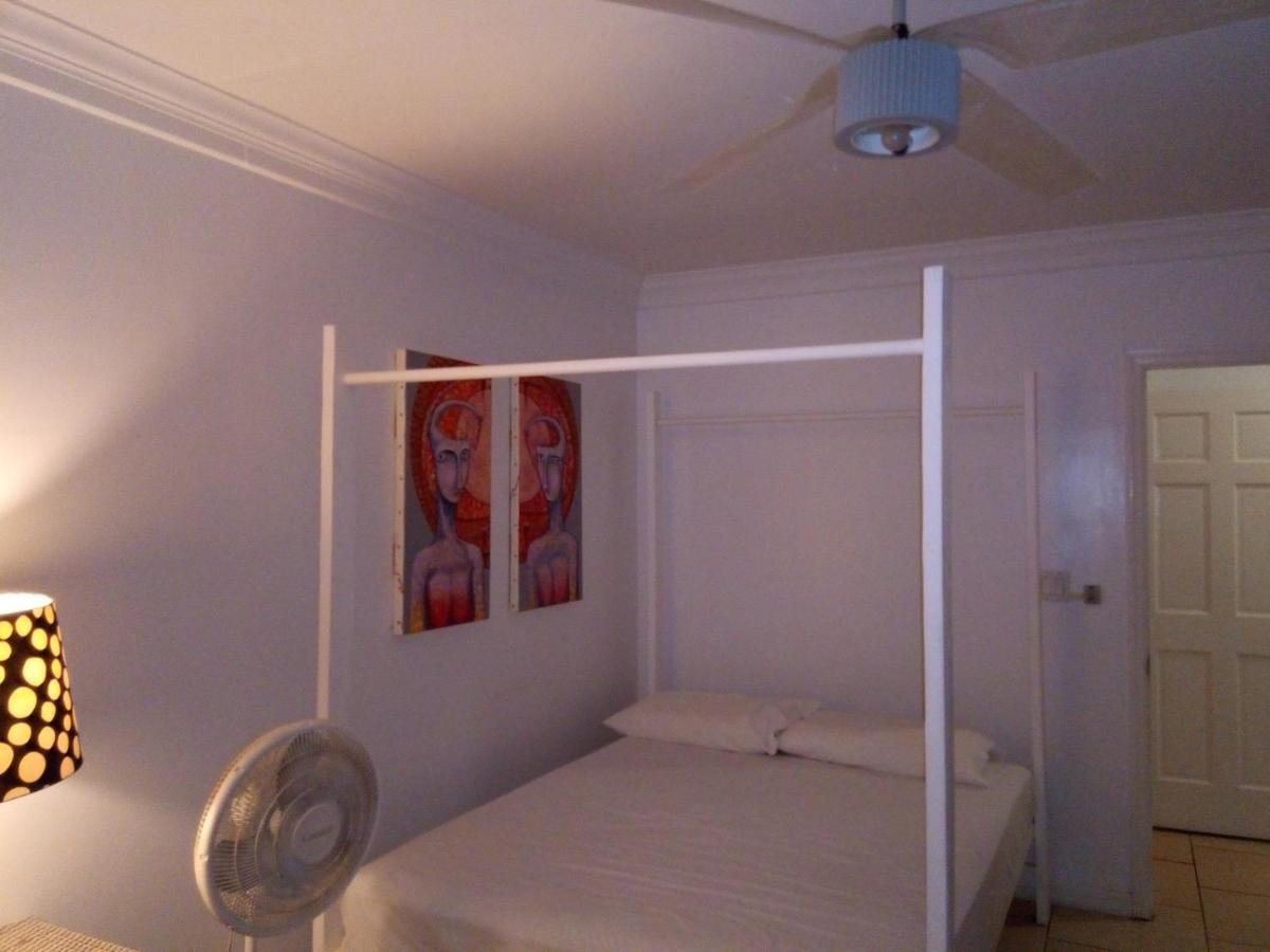 Beach House Hostel