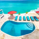 Caprice 7 -Oceanfront Villa - Gated Community With Pool