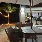 Luxury Townhouse In Palm Cay, Nassau Bahamas