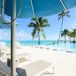 One Bedroom Condo At One Cable Beach