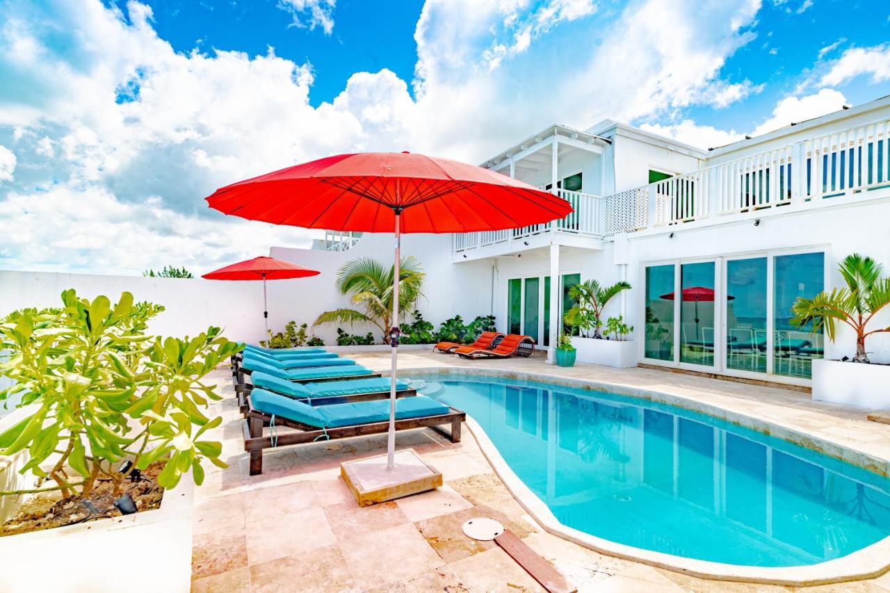 Caprice 7 -oceanfront - Gated Community With Pool Casa de férias