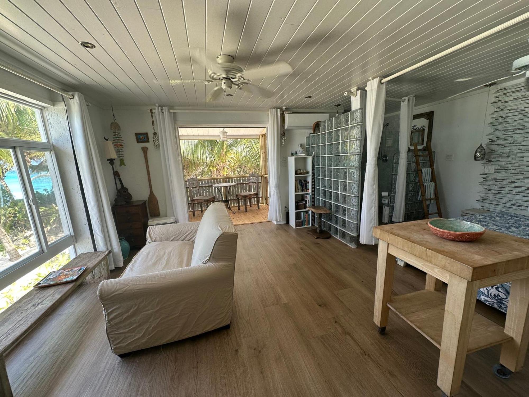 Beach'nbarefoot Apartment Nassau