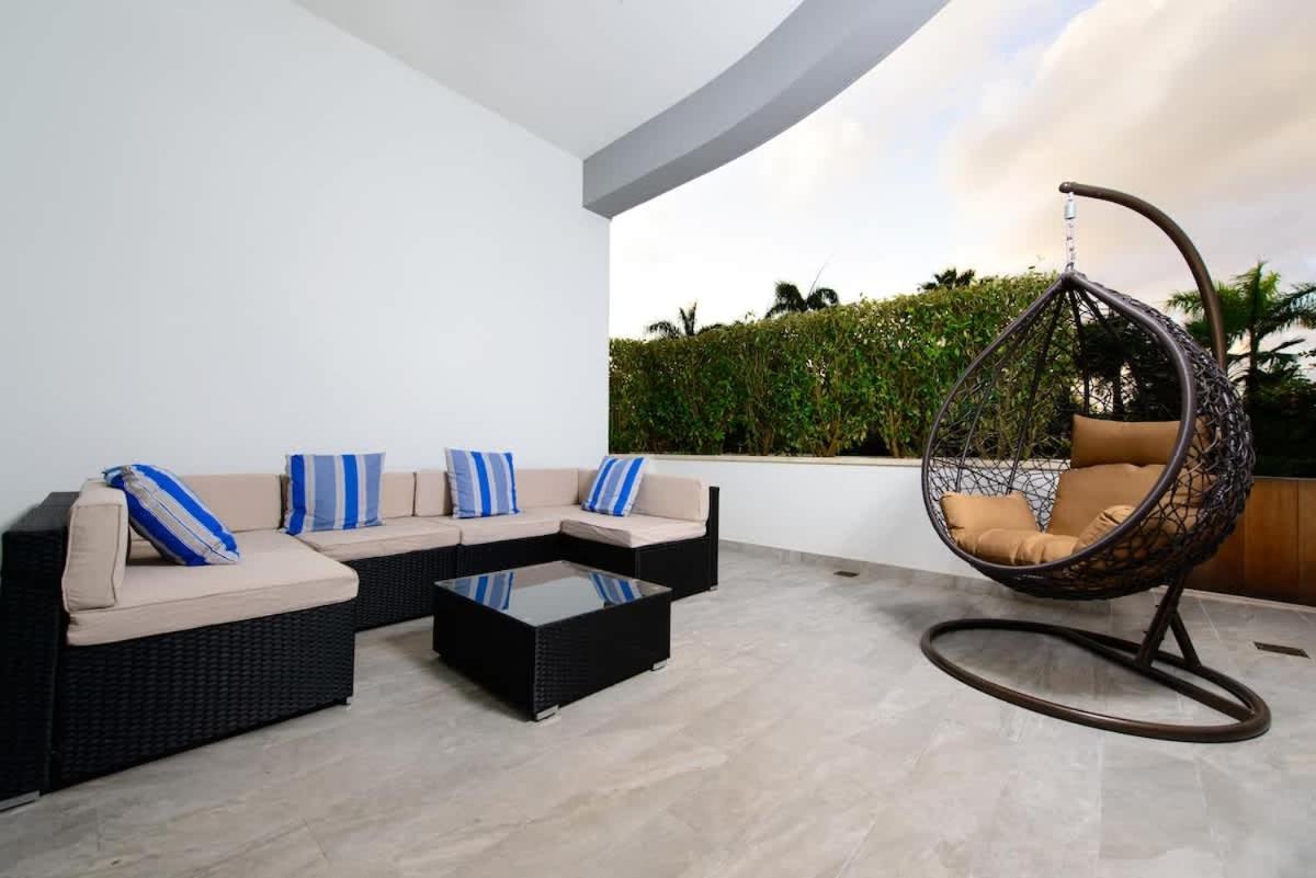 Cable Large Private Patio With Bbq Holiday home