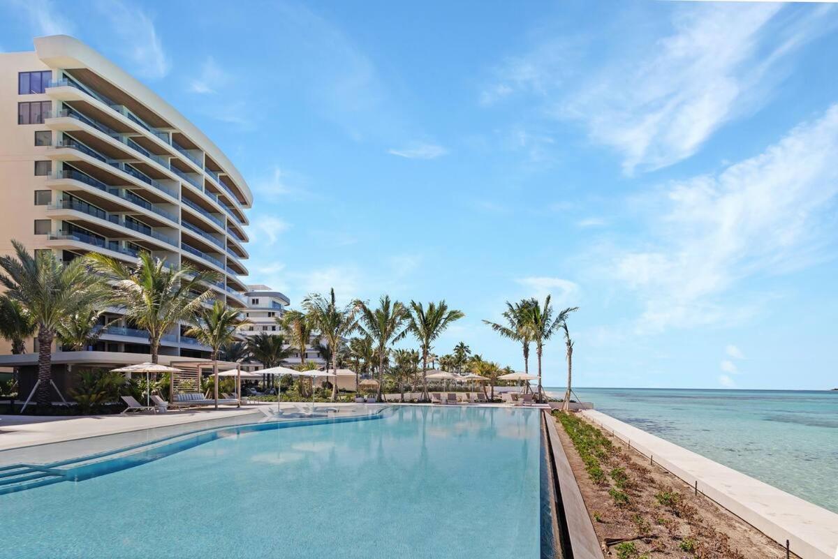 Beachfront 3 Bedroom Luxury Nassau