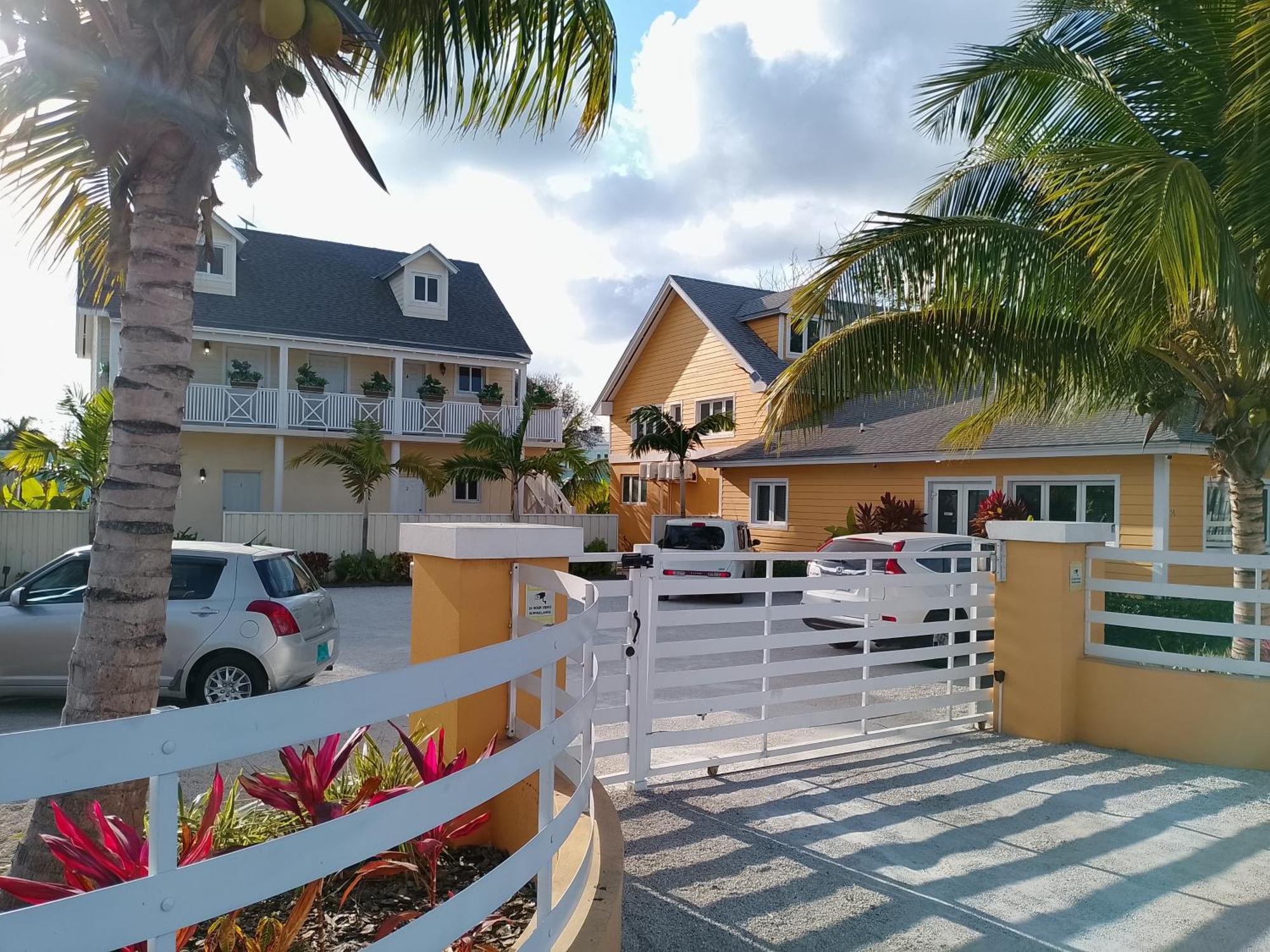 Apartment By The Bay Nassau