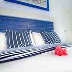 Petite Mouette - Oceanfront Beach Cottage