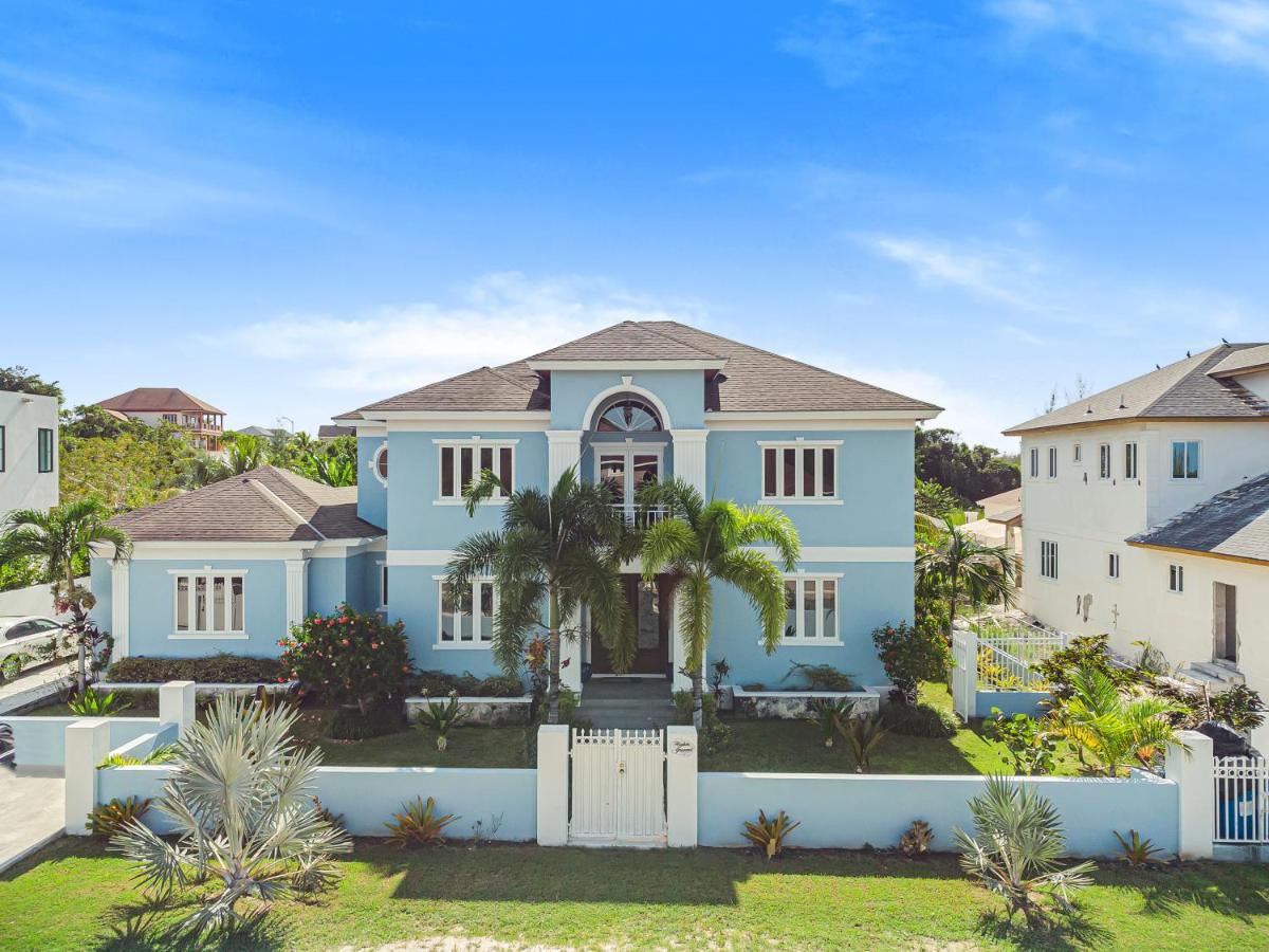 Villa Blu Diamond Luxury Estate Nassau