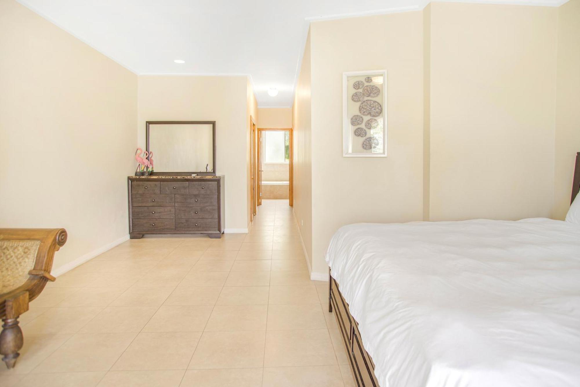 Homestay With Access Near Airport
