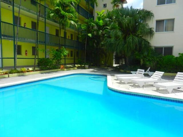 Apartment Lovely With Private Gym, Near Beach, Downtown, 24hr Security, Pool, Gated