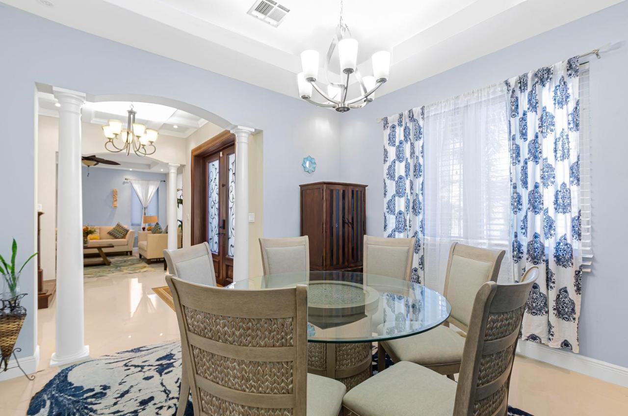 Blu Diamond Luxury Estate * Nassau