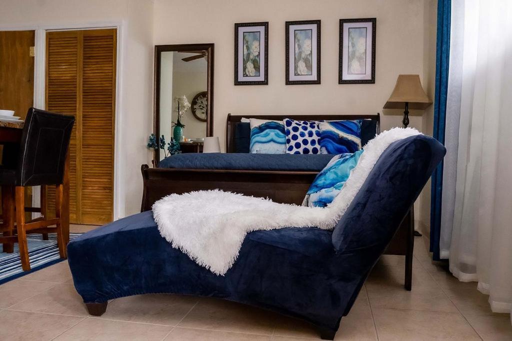 Apartment A Taste Of Paradise - Vacation Close To Us Embassy & Restaurants