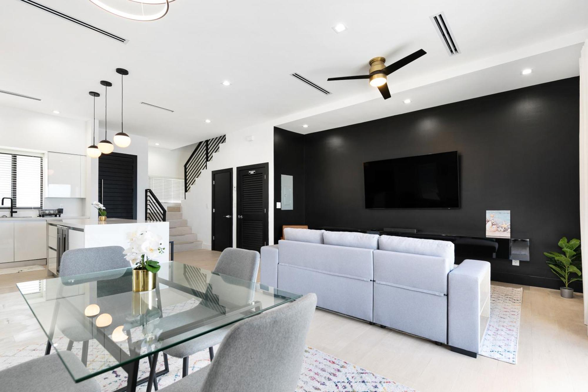 Villa Horizon West Unit 1 Nassau