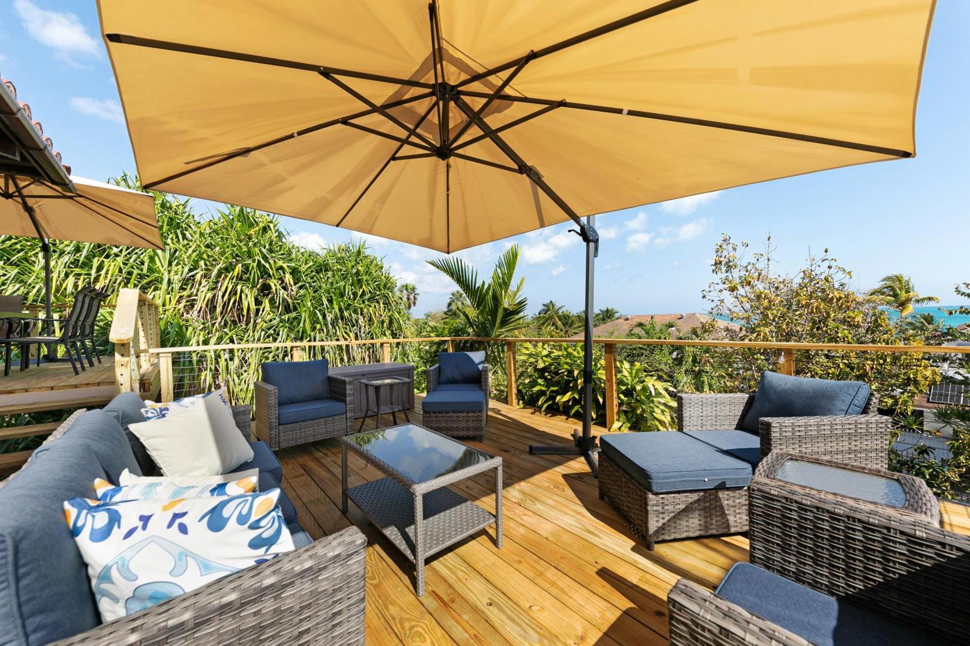 Villa Azure Vista *