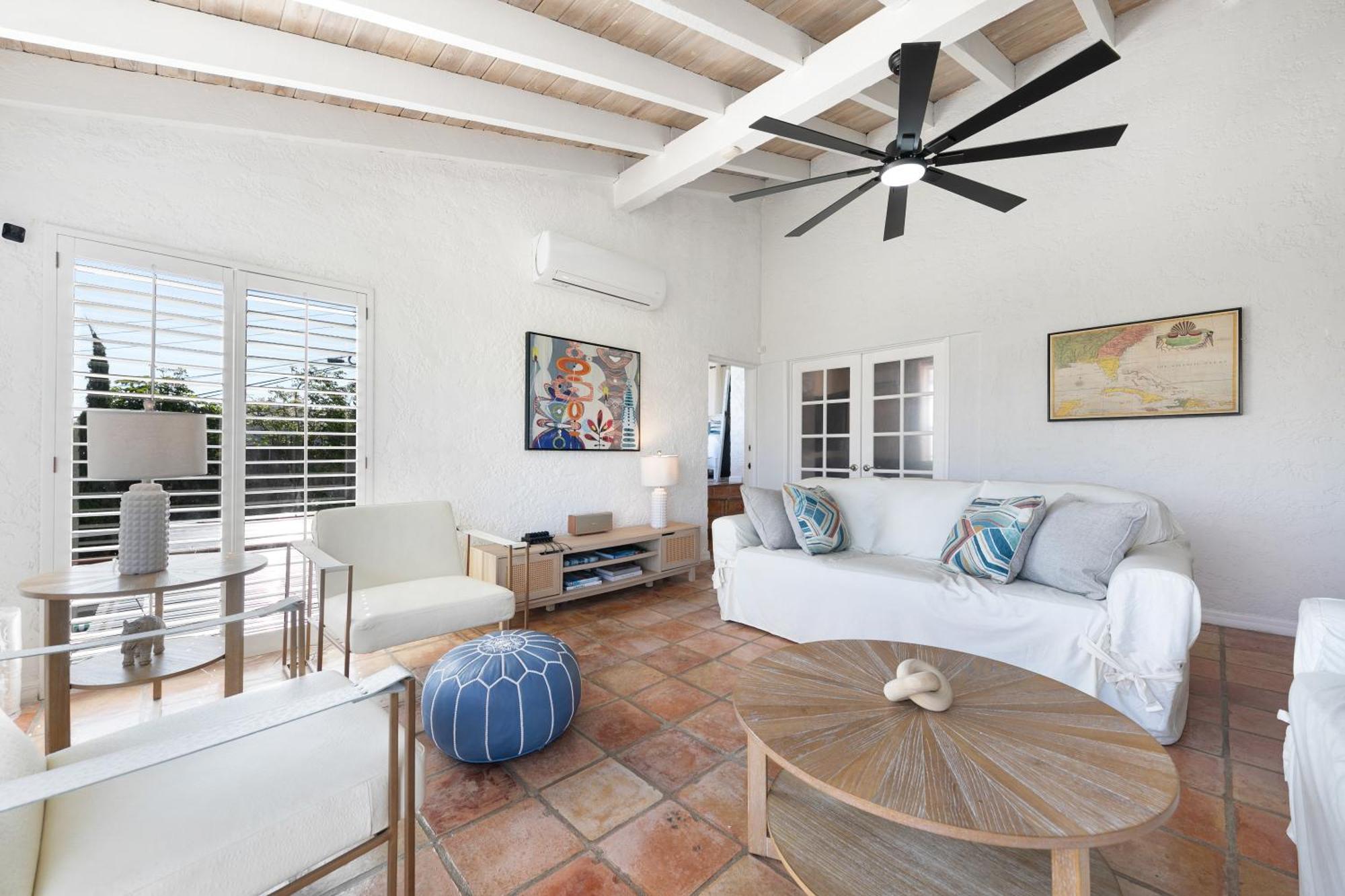 Villa Azure Vista