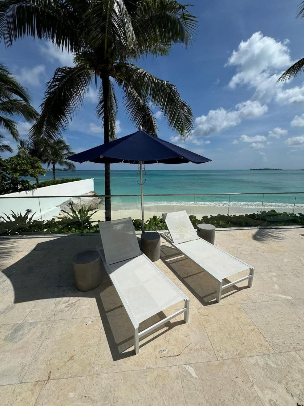 Cable Large Private Patio With Bbq Nassau
